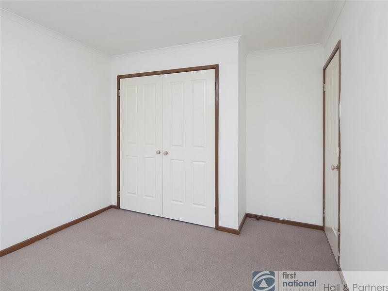 4 Navarre Drive, Cranbourne West VIC 3977