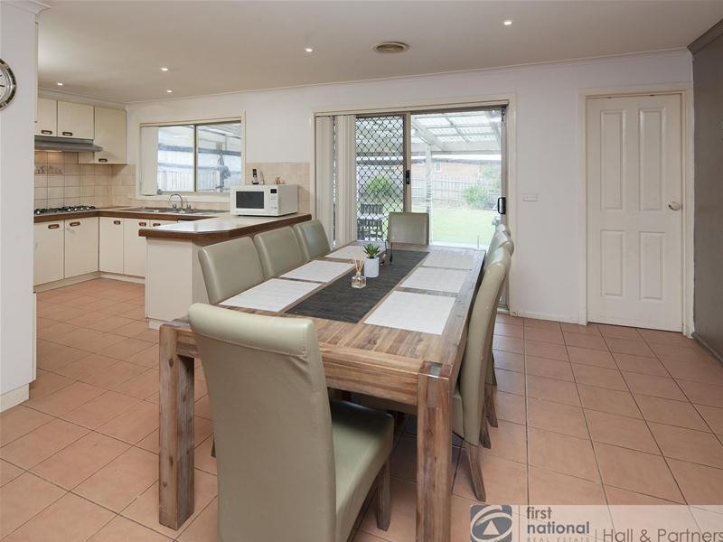 128 Kurrajong Road, Narre Warren VIC 3805