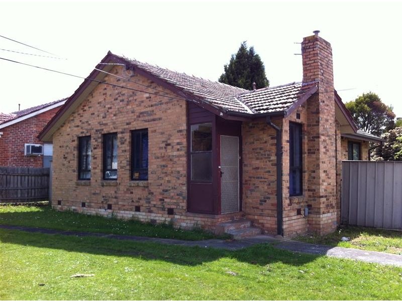 25 Deakin Crescent, Dandenong North VIC 3175