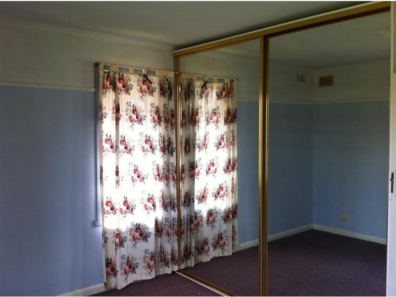 25 Deakin Crescent, Dandenong North VIC 3175