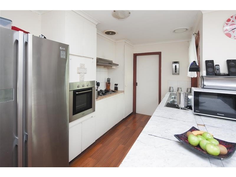 6 Axedale Crescent, Endeavour Hills VIC 3802