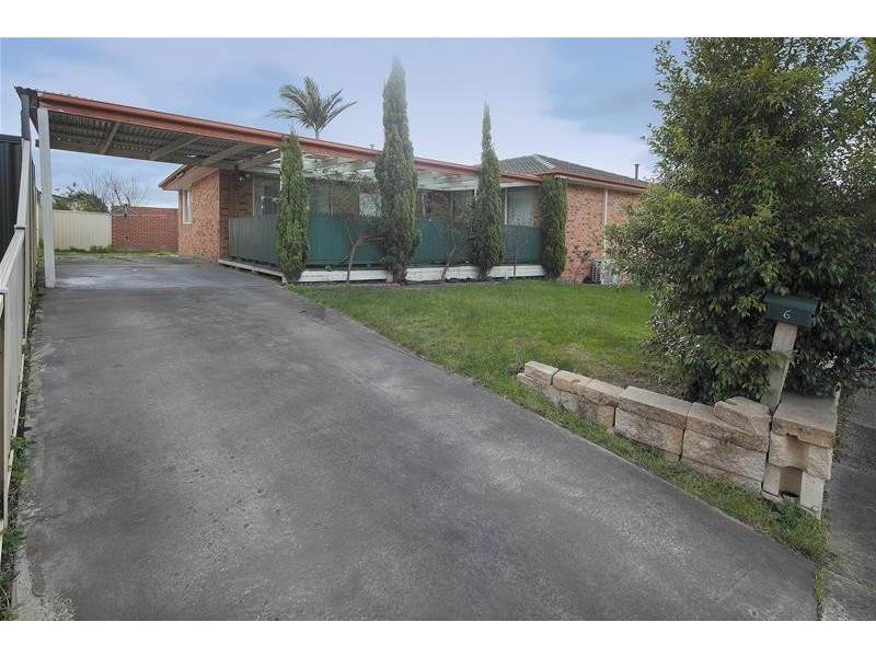 6 Axedale Crescent, Endeavour Hills VIC 3802