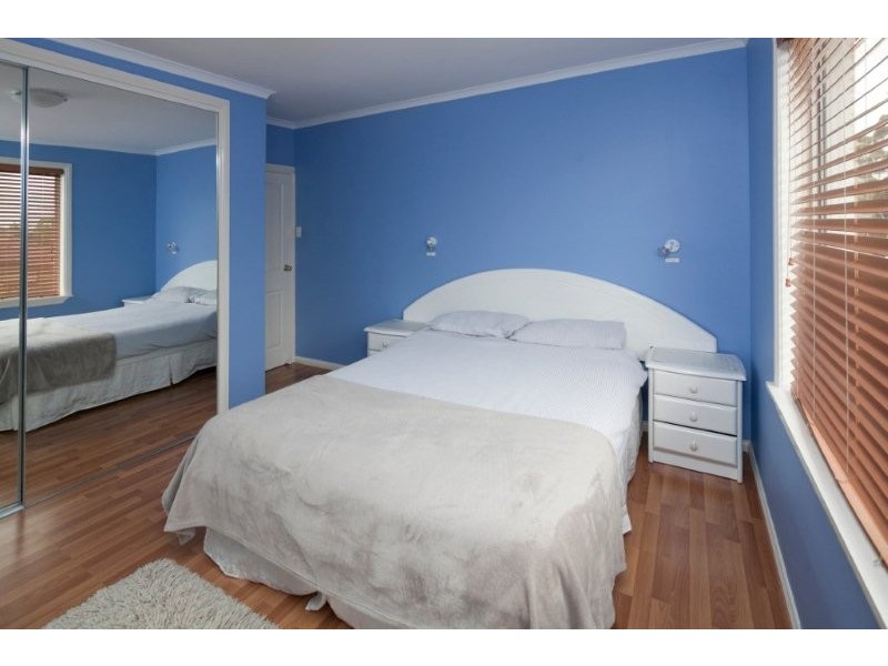 15 Scarlet Drive, Doveton VIC 3177