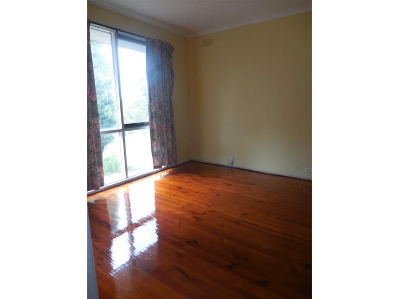 57 Chalcot Drive, Endeavour Hills VIC 3802