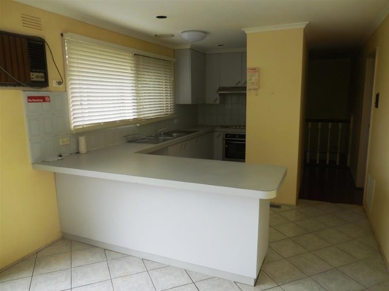 57 Chalcot Drive, Endeavour Hills VIC 3802