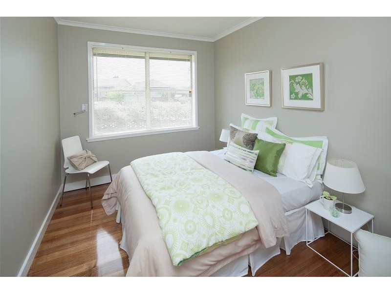 8 Sylvia Street, Dandenong North VIC 3175