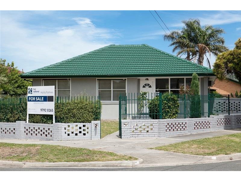 8 Sylvia Street, Dandenong North VIC 3175