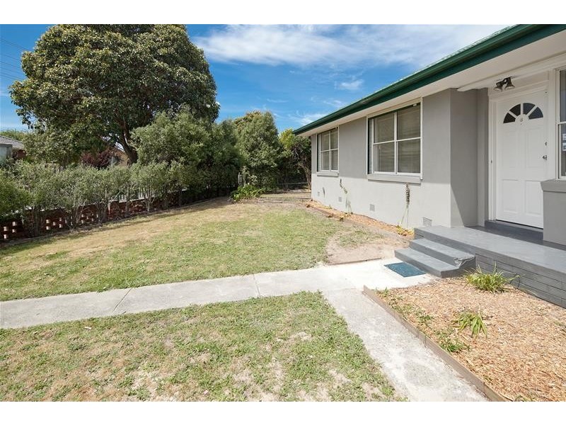 8 Sylvia Street, Dandenong North VIC 3175