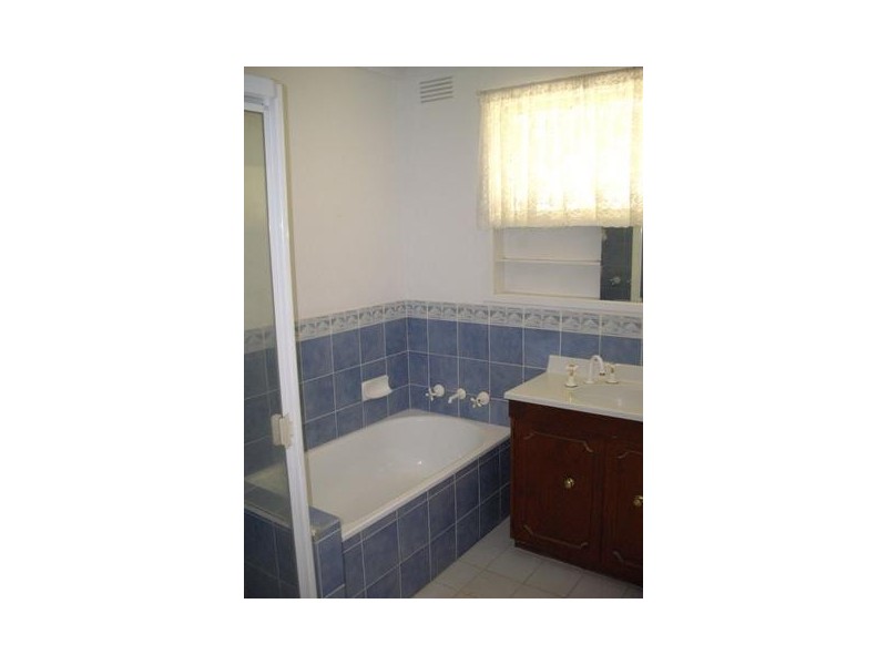 25 Francesco Drive, Dandenong North VIC 3175