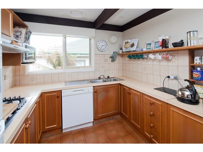 15 McLaughlan Avenue, Eumemmerring VIC 3177