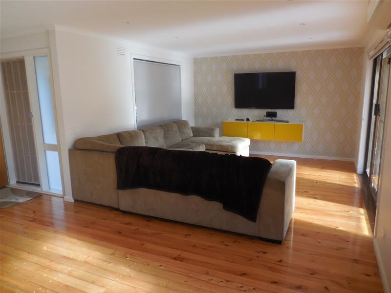 33 Cheam Street, Dandenong North VIC 3175