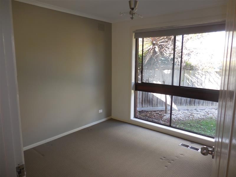 33 Cheam Street, Dandenong North VIC 3175