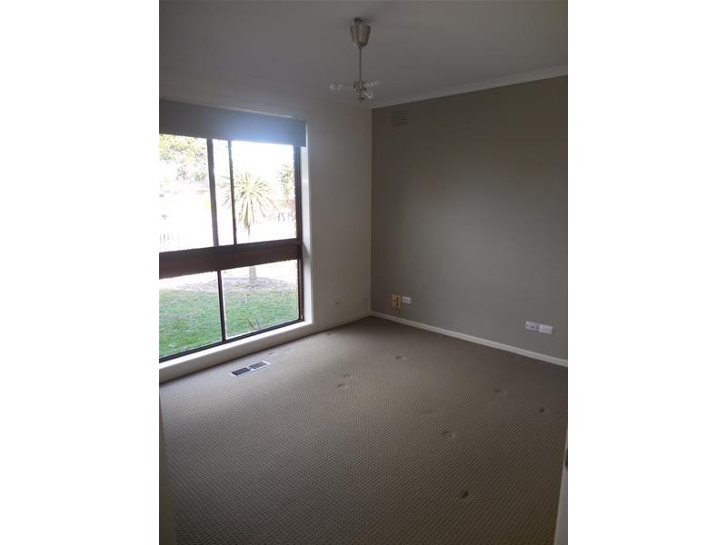 33 Cheam Street, Dandenong North VIC 3175