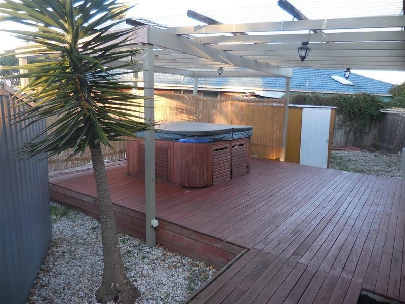 33 Cheam Street, Dandenong North VIC 3175