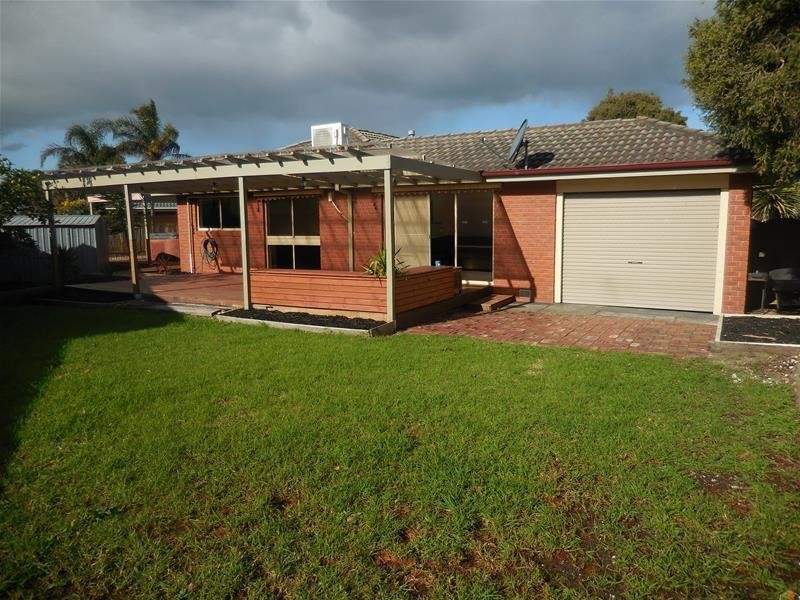 33 Cheam Street, Dandenong North VIC 3175