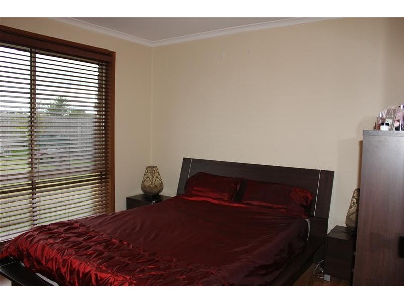 2/3 Parkview Close, Dandenong VIC 3175