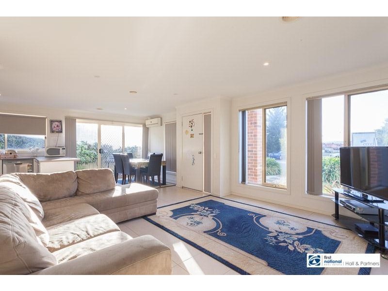 4/11 Caron Close, Hallam VIC 3803