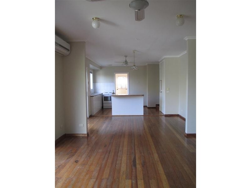 11 Bowen Court, Berwick VIC 3806