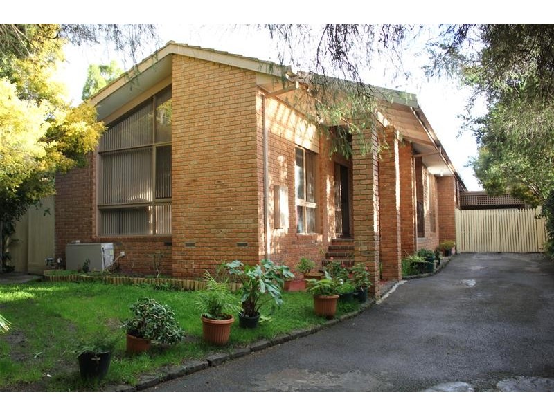 6 Rhonda Close, Endeavour Hills VIC 3802