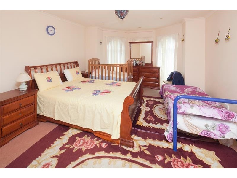 3 Beech Place, Hallam VIC 3803