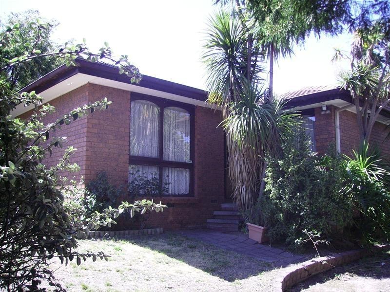 236 James Cook Drive, Endeavour Hills VIC 3802