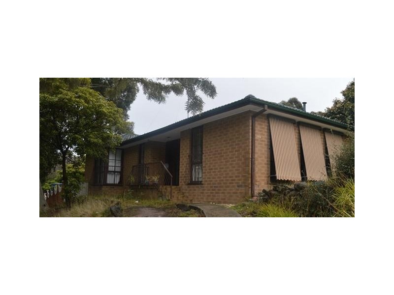 166 James Cook Drive, Endeavour Hills VIC 3802