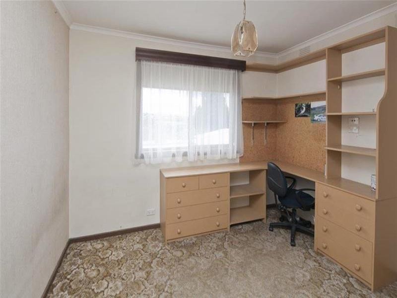 25 Frawley Road, Hallam VIC 3803