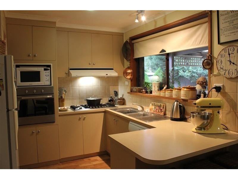 3 Laggan Court, Endeavour Hills VIC 3802