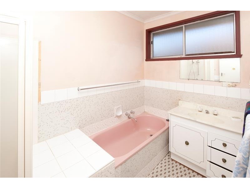 52 Loch Road, Dandenong North VIC 3175