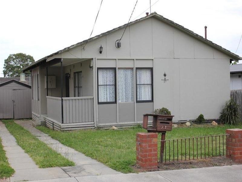 27 Ti Tree Drive, Doveton VIC 3177