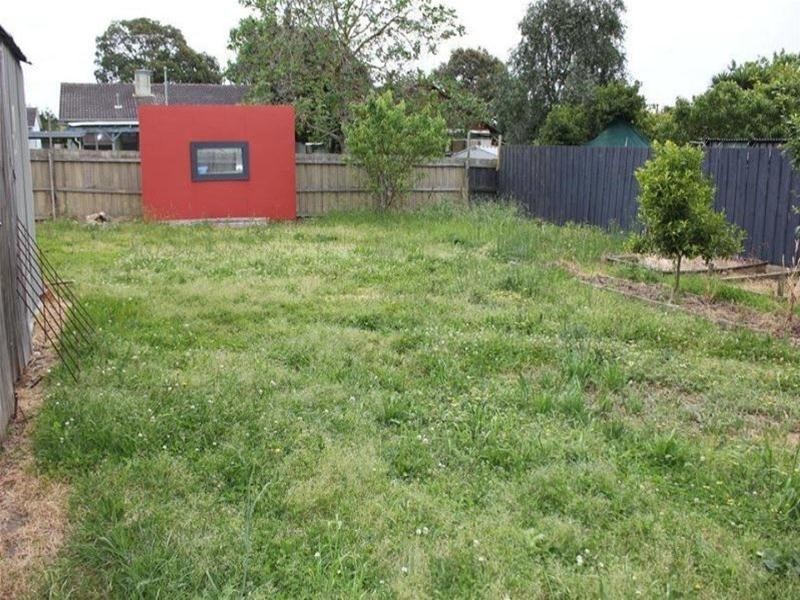 27 Ti Tree Drive, Doveton VIC 3177