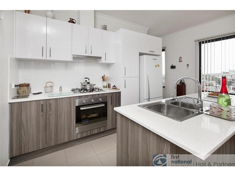 18/69 Clow Street, Dandenong VIC 3175