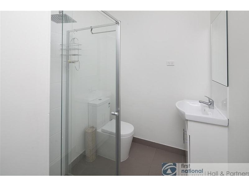 18/69 Clow Street, Dandenong VIC 3175