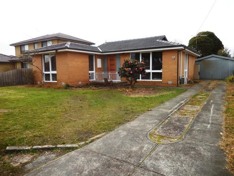 19 Mangana Drive, Mulgrave VIC 3170
