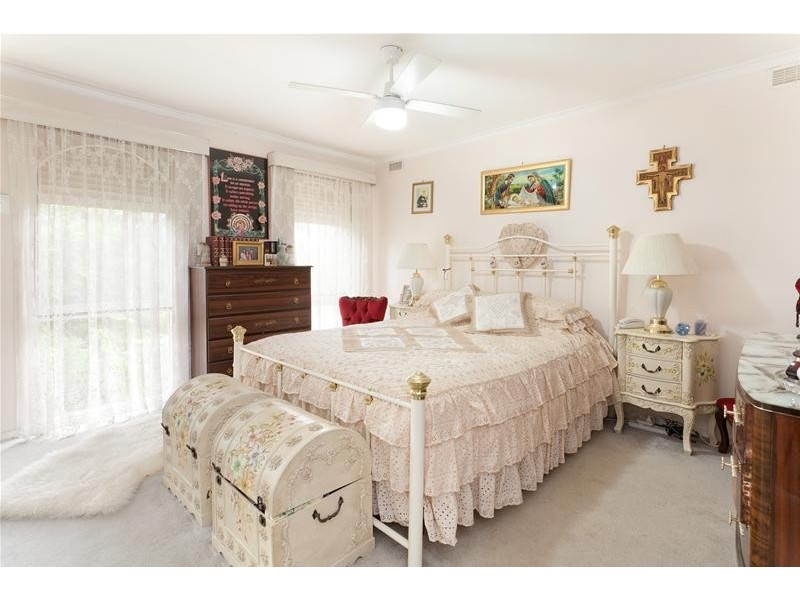 154 Haverbrack Drive, Mulgrave VIC 3170