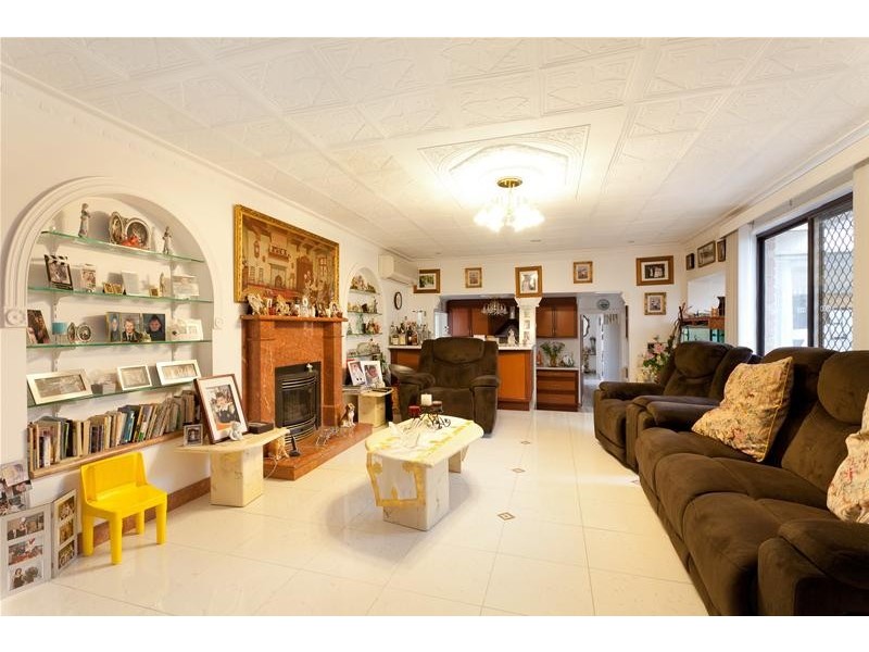 154 Haverbrack Drive, Mulgrave VIC 3170