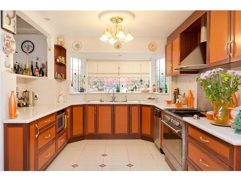 154 Haverbrack Drive, Mulgrave VIC 3170