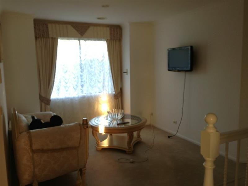 8 Justin Court, Narre Warren VIC 3805