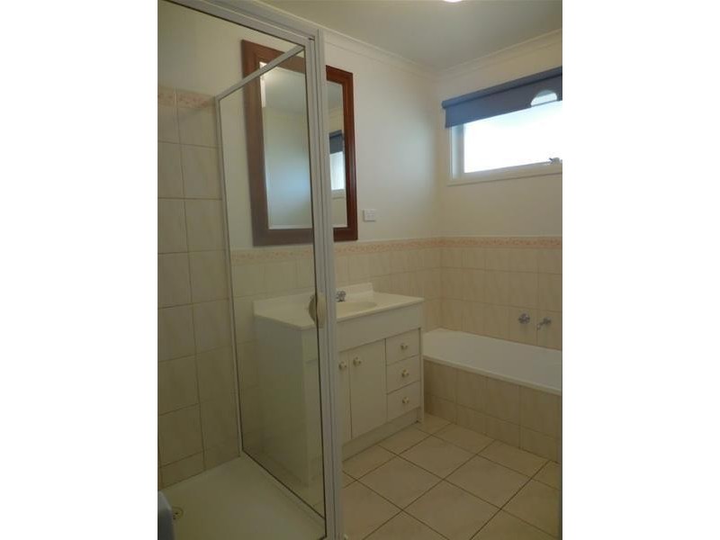 10 Dawson Court, Noble Park North VIC 3174