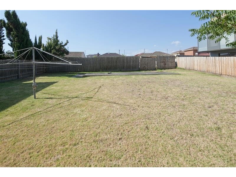 21 Edith Street, Dandenong VIC 3175