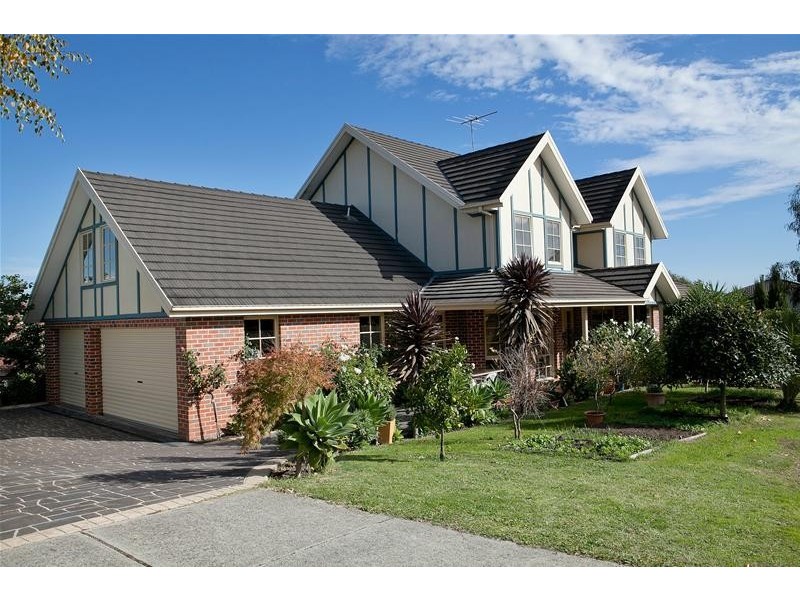 2 Classic Court, Berwick VIC 3806