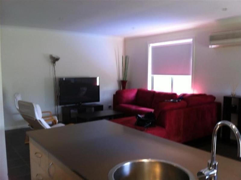 10 Walnut Way, Pakenham VIC 3810