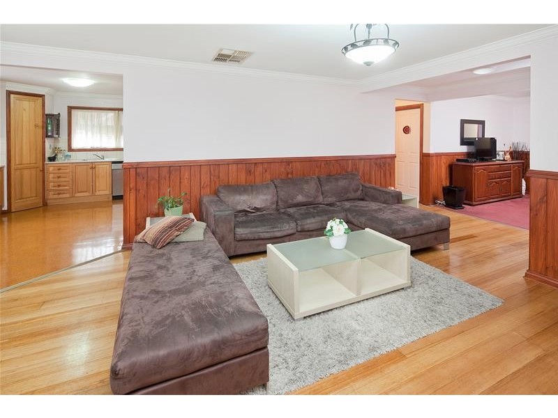 7 Warren Court, Dandenong North VIC 3175