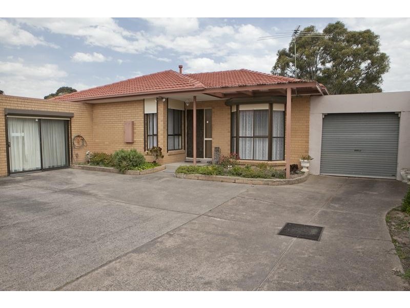 2/14 McLennan Street, Eumemmerring VIC 3177