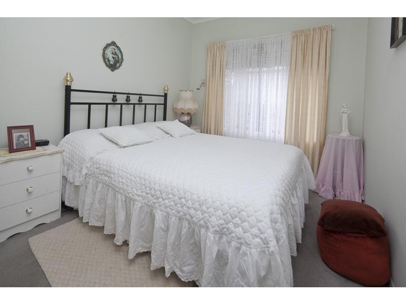 2/14 McLennan Street, Eumemmerring VIC 3177