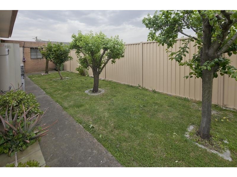 2/14 McLennan Street, Eumemmerring VIC 3177