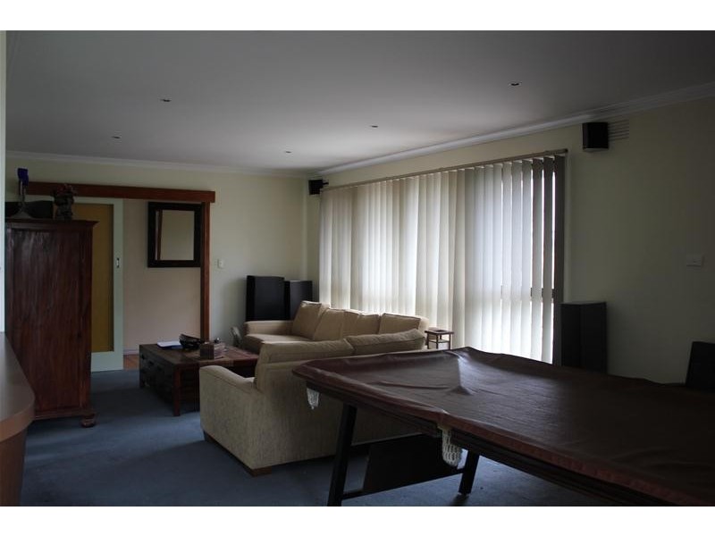 2 Griffith Street, Endeavour Hills VIC 3802