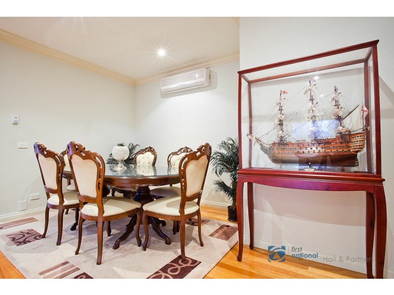 28 Seaview Crescent, Mulgrave VIC 3170