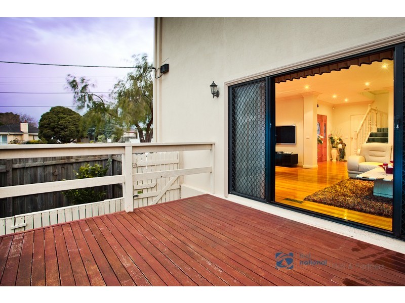 28 Seaview Crescent, Mulgrave VIC 3170