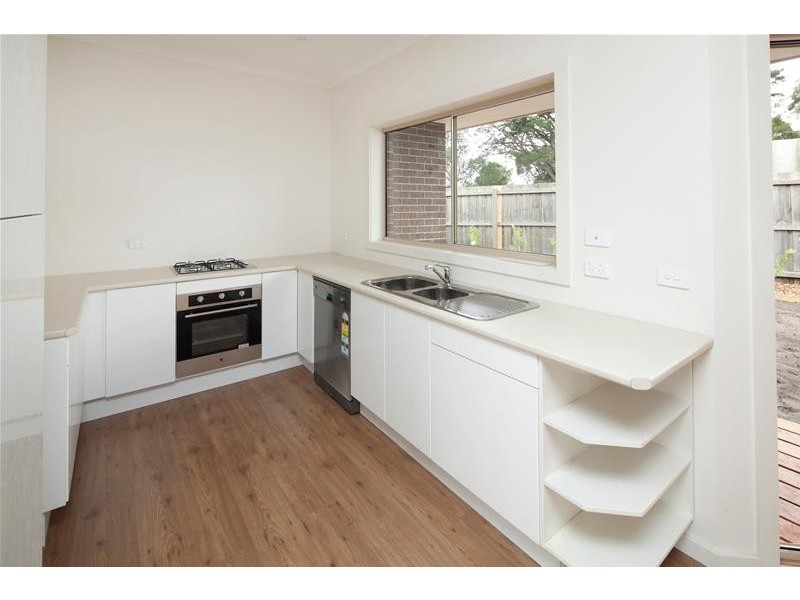 2/53 Anora Crescent, Mulgrave VIC 3170